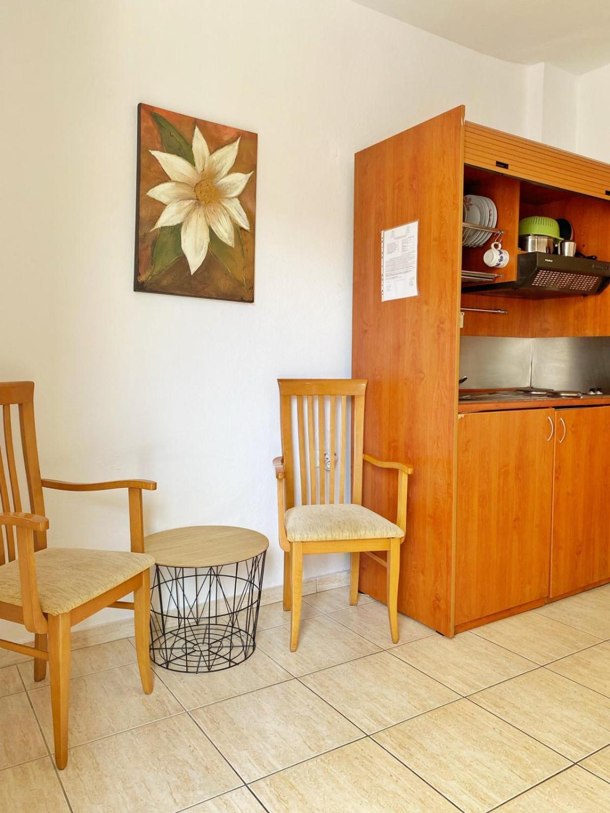 Delia Apartments ペフコホリ エクステリア 写真